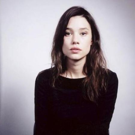 Astrid Berges Frisbey height