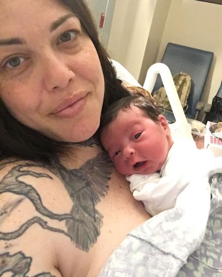 Mia Tyler Bio, Age, Height, Career, Relationships, Net Worth, Social Media Presence 3 Mia Tyler son