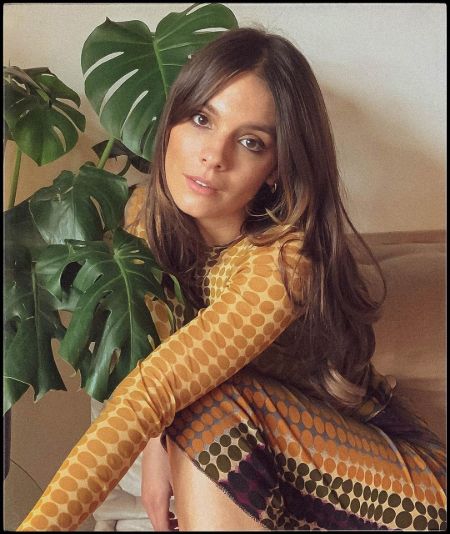 Caitlin Stasey height