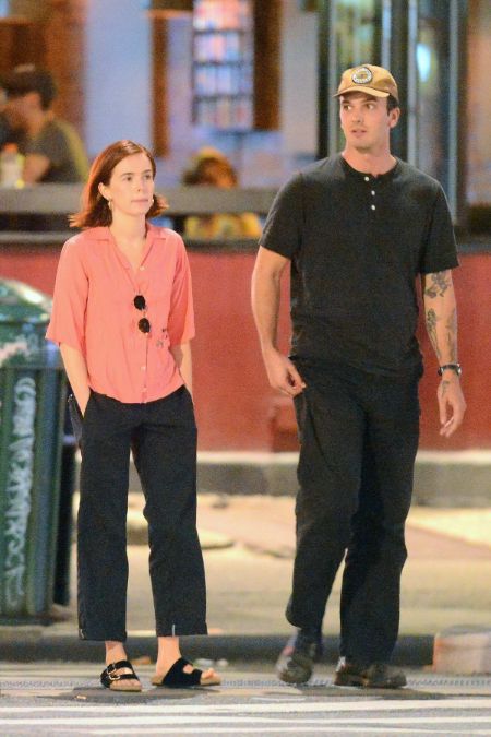 Zoey Deutch boyfriend