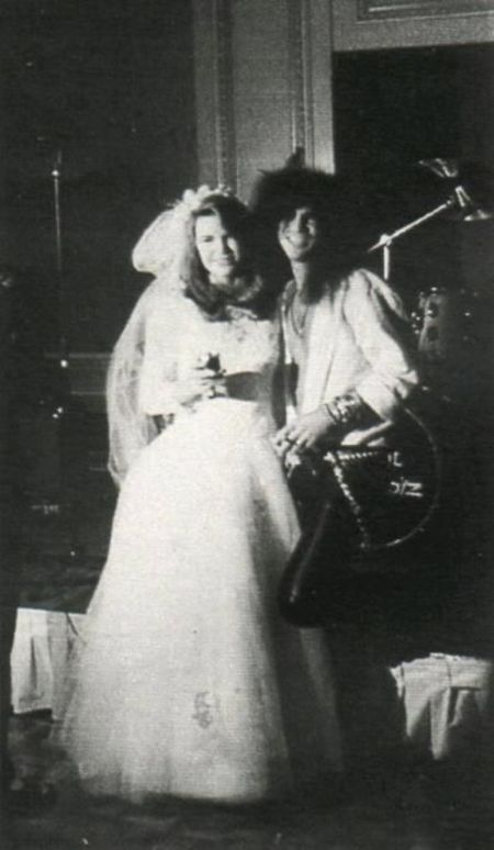 Slash Net Worth, Bio, Age, Height, Career, Relationships, Instagram 2 Slash wife