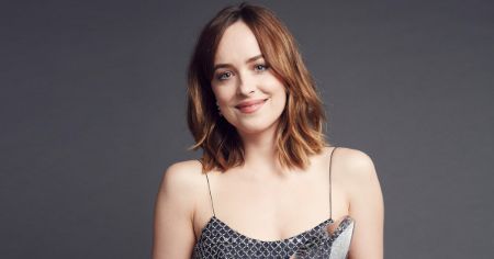 Dakota Johnson height