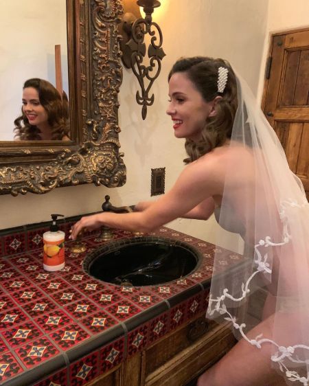 Shelley Hennig boyfriend