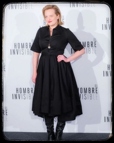 Elisabeth Moss height
