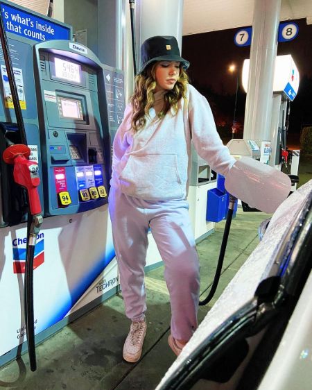 Alisha Newton net worth