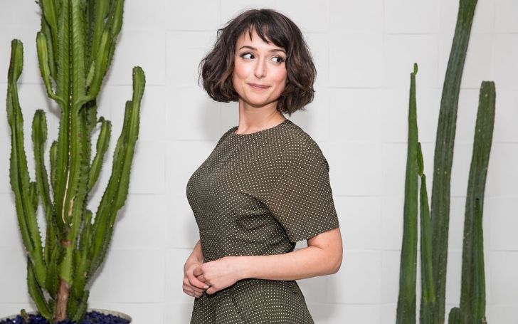 Milana Vayntrub age, height