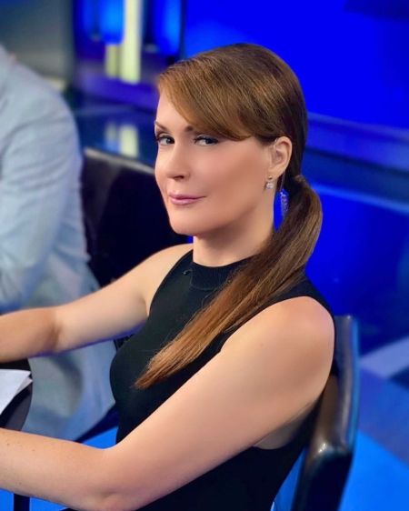 dagen mcdowell age is 54 years old