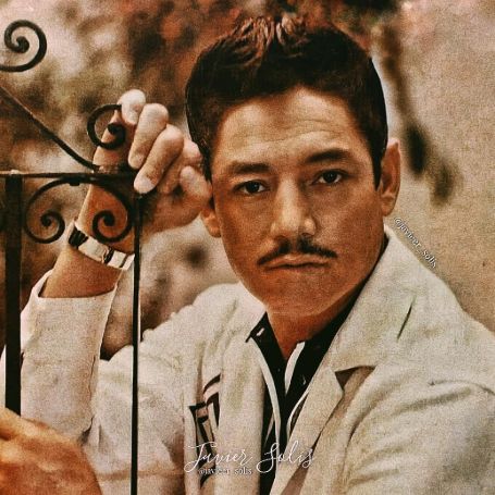 Javier Solis net worth 