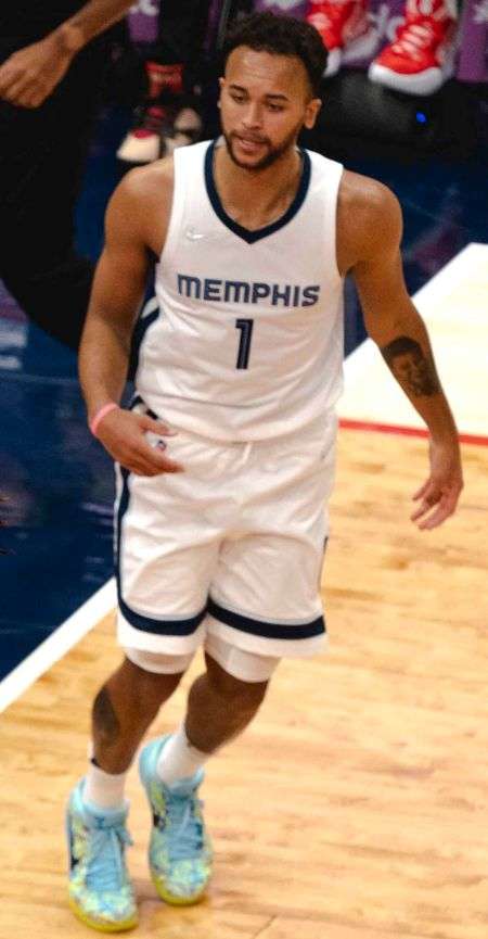 Kristen Ledlow husband 