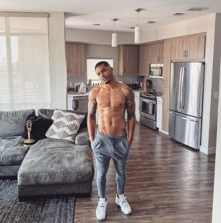 Rome Flynn height