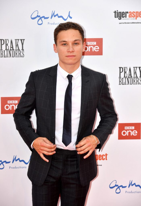 Finn Cole Height 