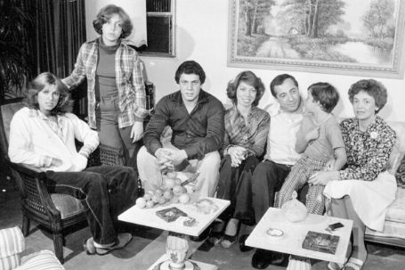 Madelaine Cuomo siblings