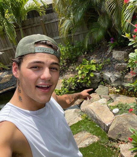 Paul Cuffaro YouTube, Age, Tattoos, Girlfriend, Net Worth, Merch, IG 1 paul cuffaro age