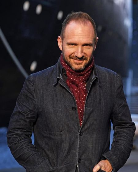 ralph fiennes net worth