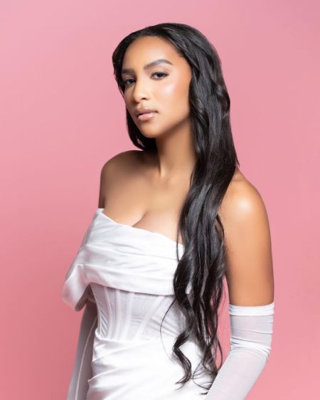 Chantel Everett height