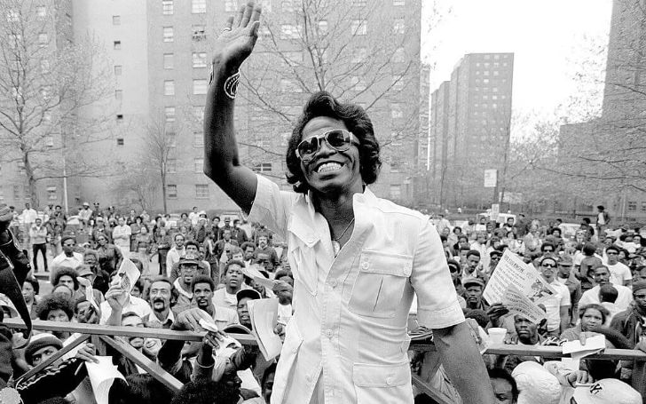 How did James Brown die