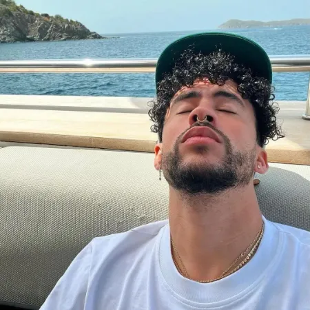 Bad Bunny Net Worth 2023, House, Cars, Shoes, Height, Instagram 4 bad bunny enjoying holidays