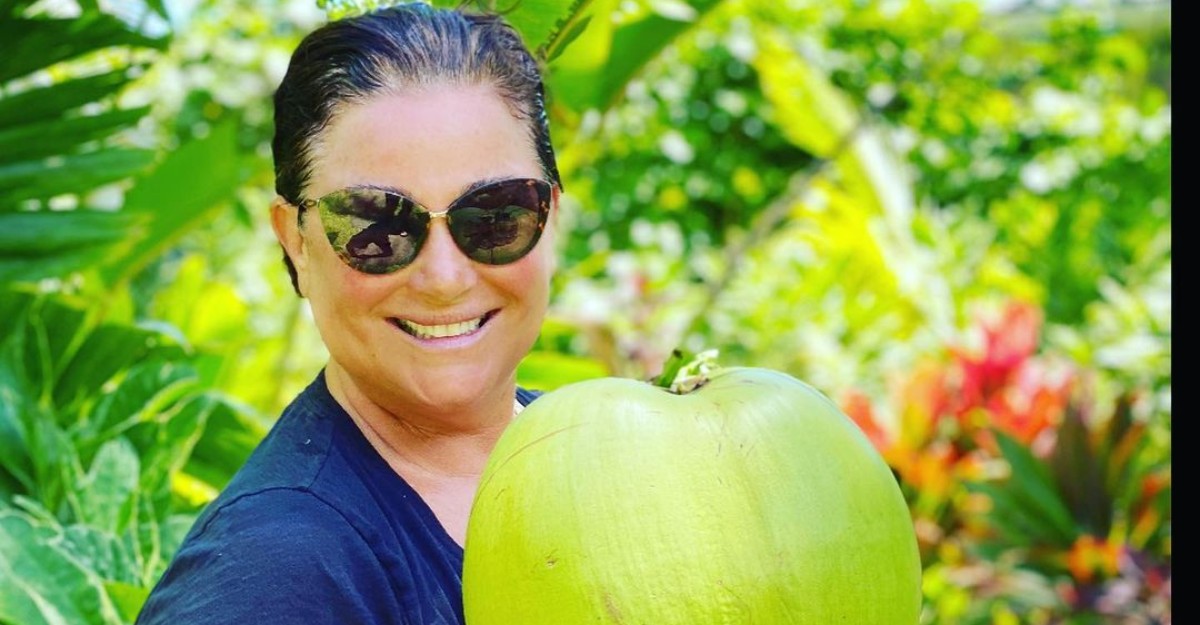 Keely Shaye Smith Bio