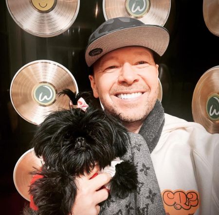donnie wahlberg age