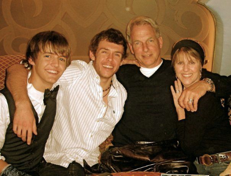 Mark Harmon Sons