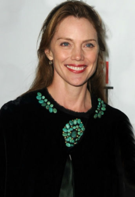 Leslie Stefanson age