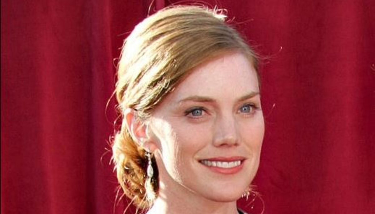 Leslie Stefanson bio