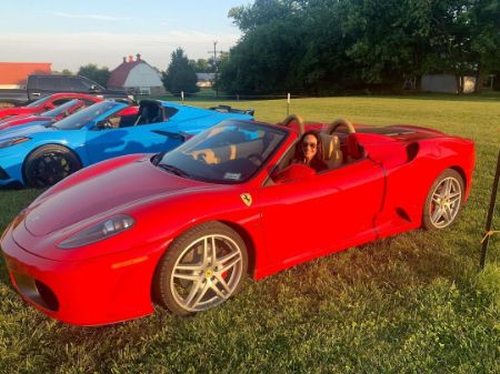 Emily Compagno height