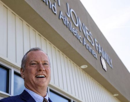 Jerry Jones Jr net worth