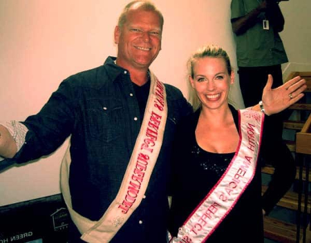 Mike Holmes wife Height