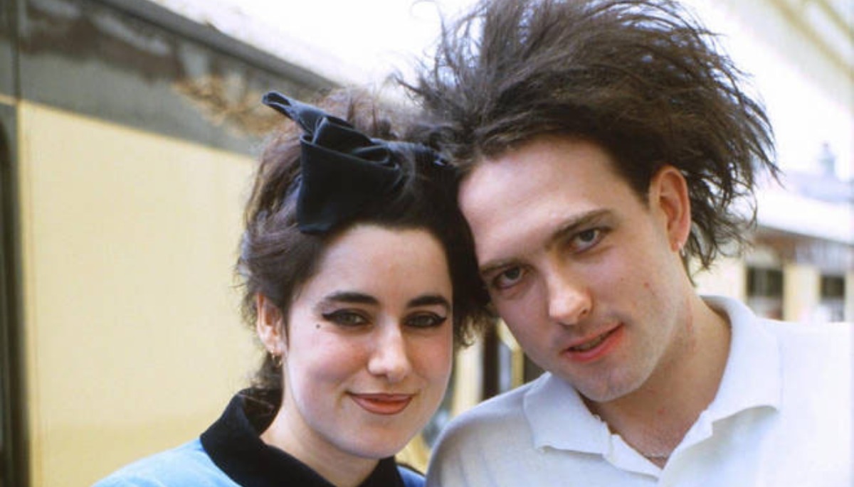 Robert Smith wife