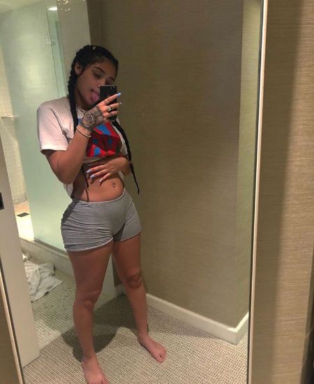 Mulan Vuitton boyfriend