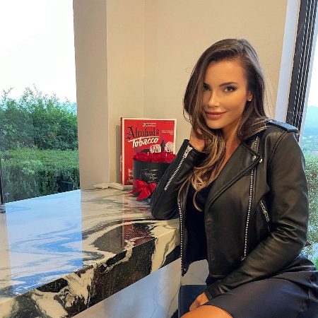 Veronika Khomyn net worth