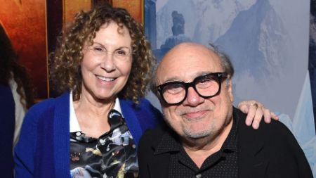 danny devito wife