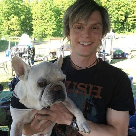 evan peters net worth