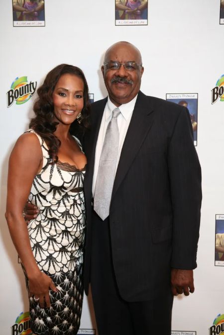 vivica a. fox father