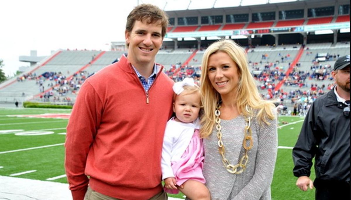 lucy thomas manning bio