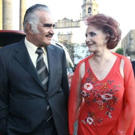 vicente fernandez wife height