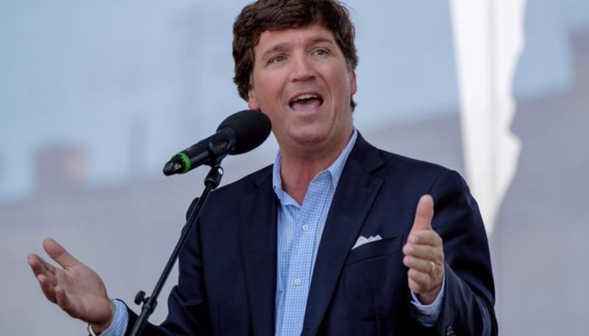 tucker carlson bio