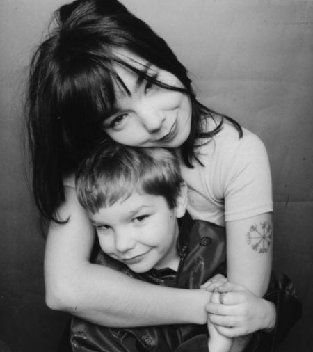 sindri eldon pórsson mother