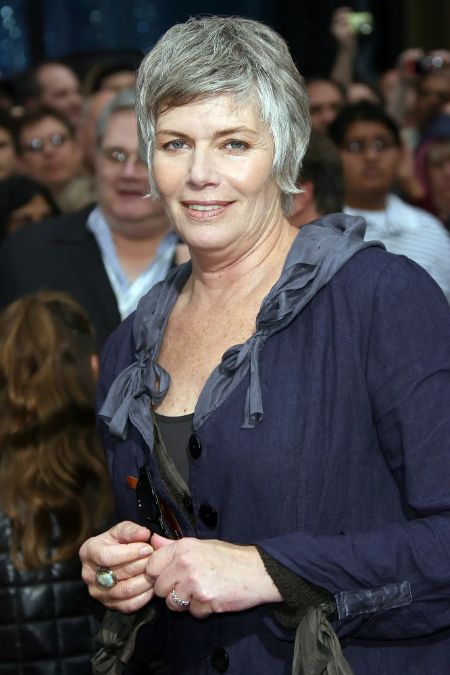 kelly mcgillis age