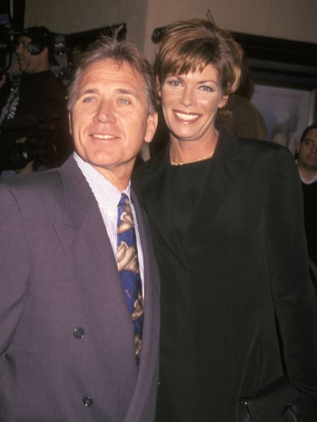 kelly mcgillis husband