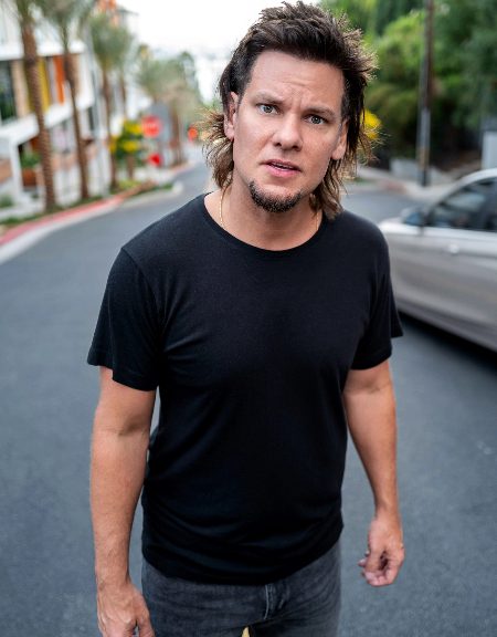 theo von height