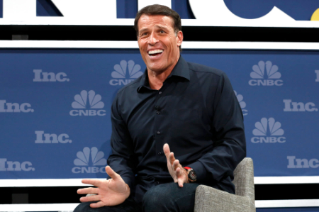 tony robbins height
