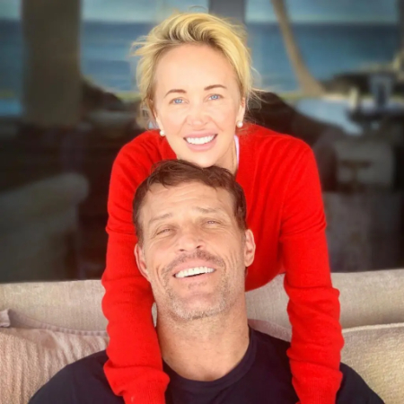 tony robbins net worth