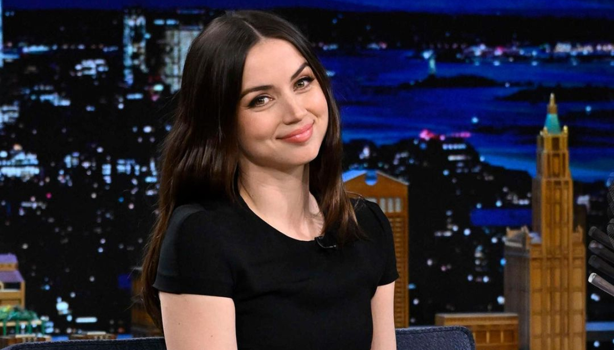 ana de armas bio