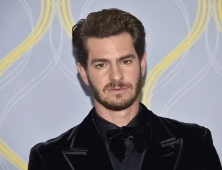 andrew garfield at tony awards