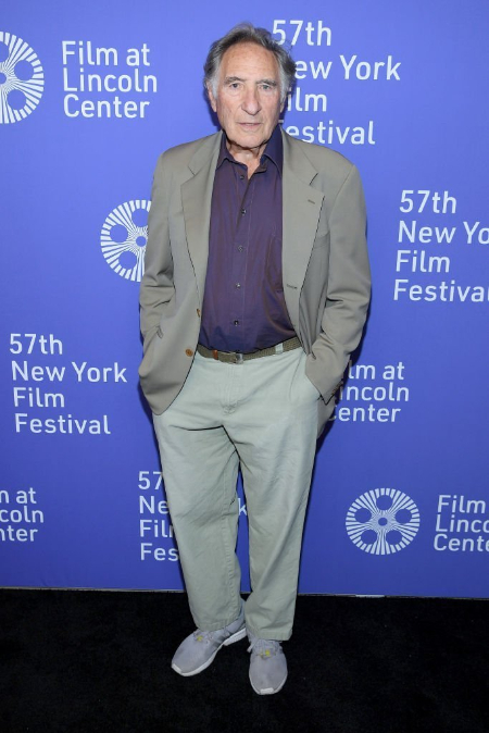 judd hirsch height