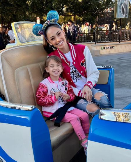 bryiana with her daughter