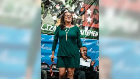 taneka bowles kicking off play 60 program