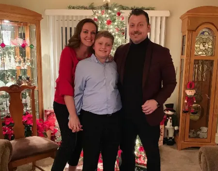 jenny failla with her husband and son lincoln